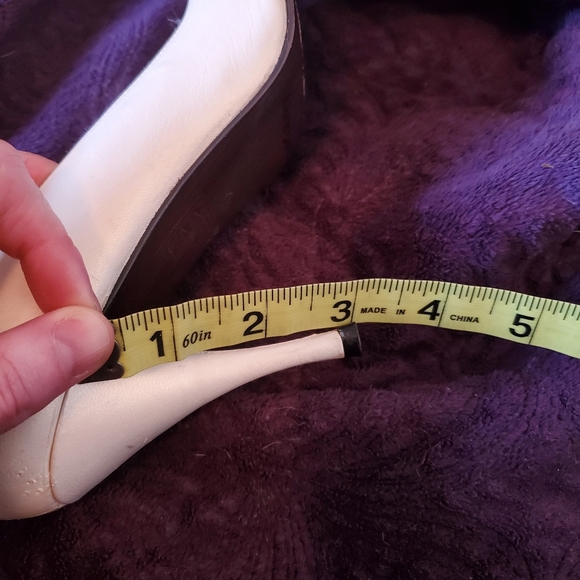 Shoes - Picture 5 of 8